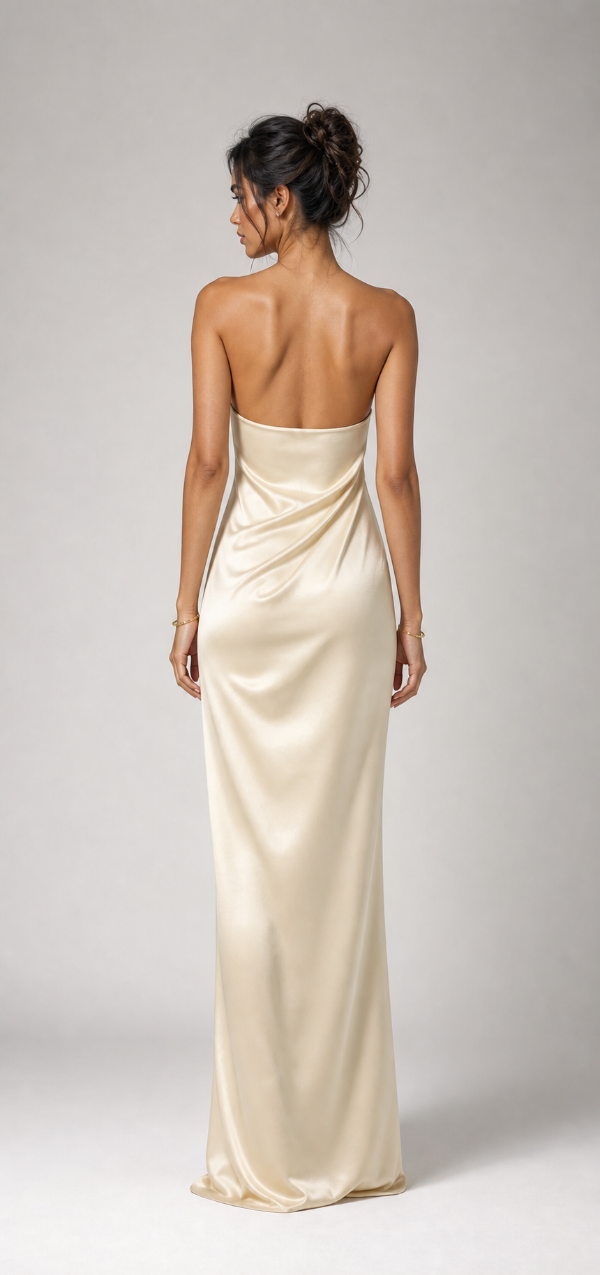 Drapiertes Satin Maxi-Kleid
