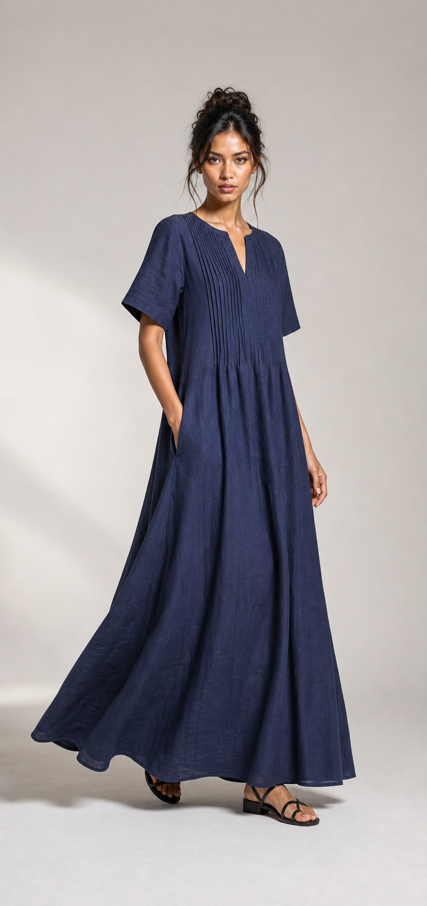 Leinenkleid V-Ausschnitt mit Plissee-Details