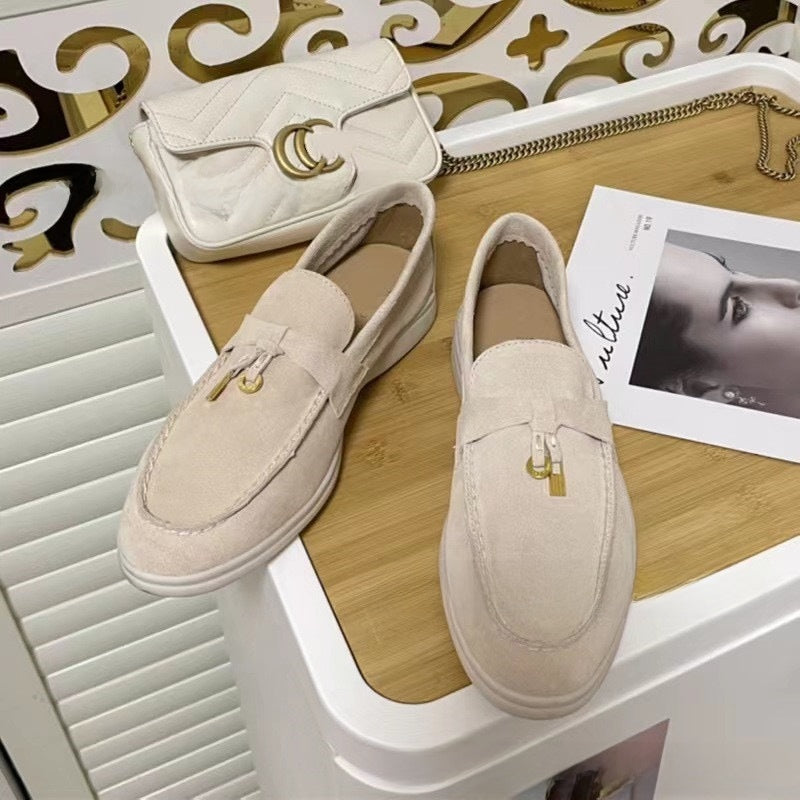 Metal buckle tassel soft-soled loafers